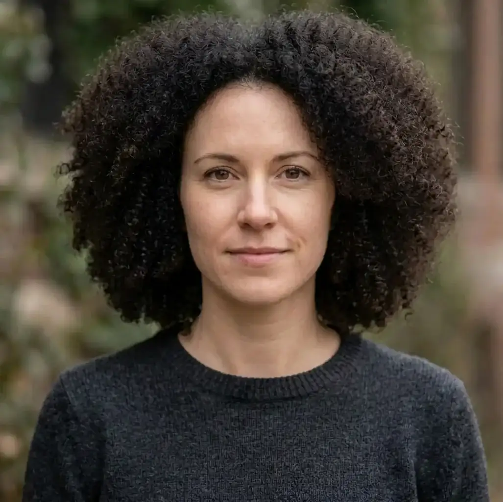 Classic Afro hairstyle for Women