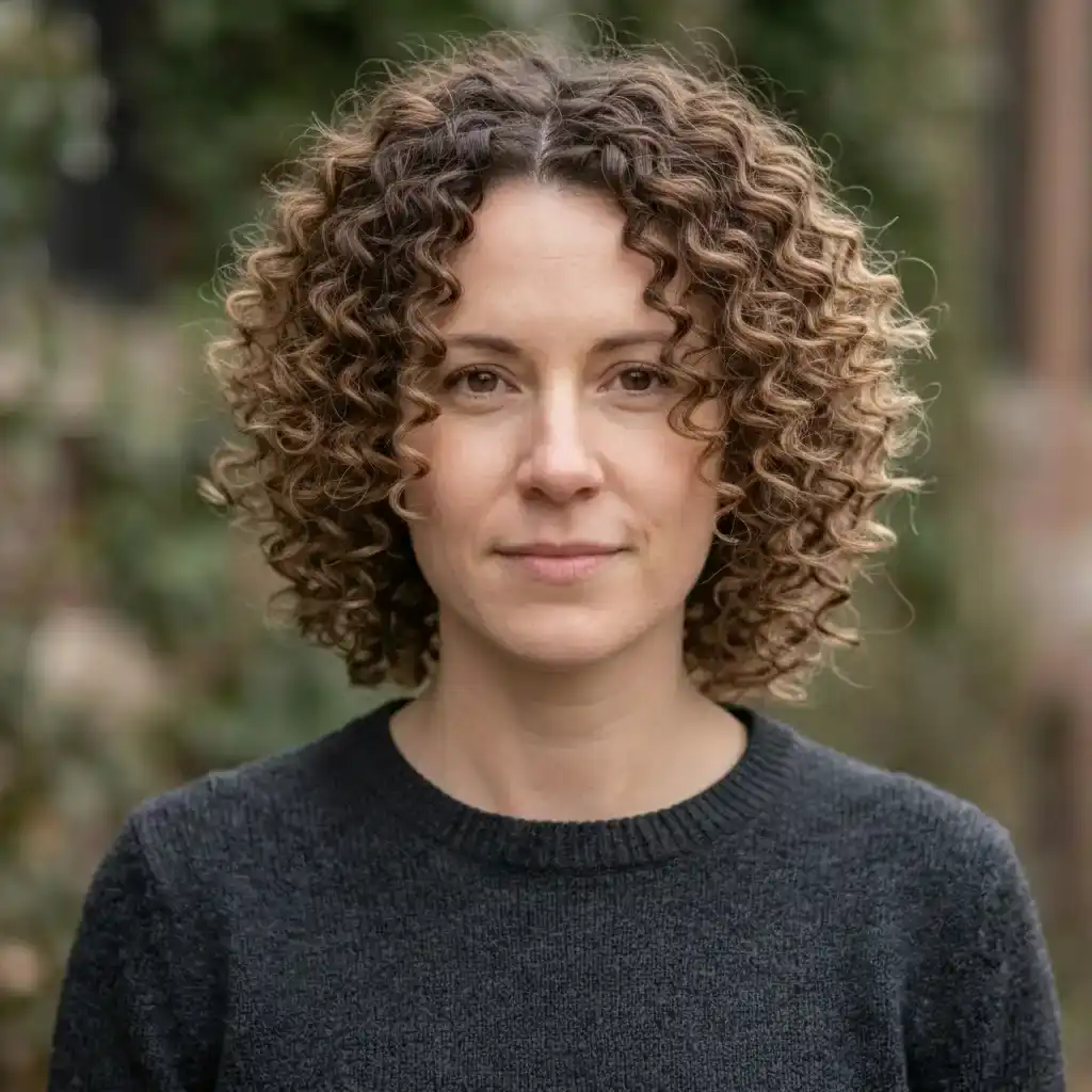 Finger Coils hairstyle for Women