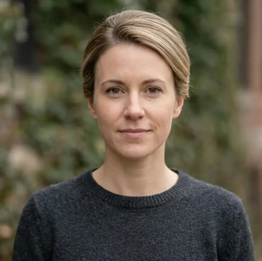 French Twist hairstyle for Women